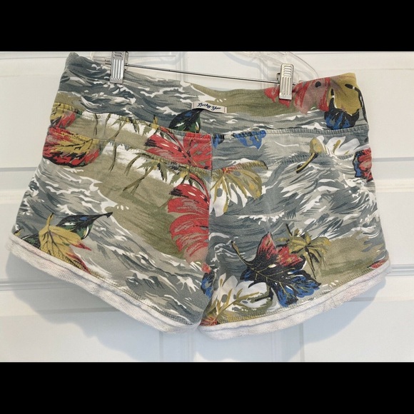 LUCKY BRAND Women's Tropical Hawaiian Shorts - Picture 3 of 5